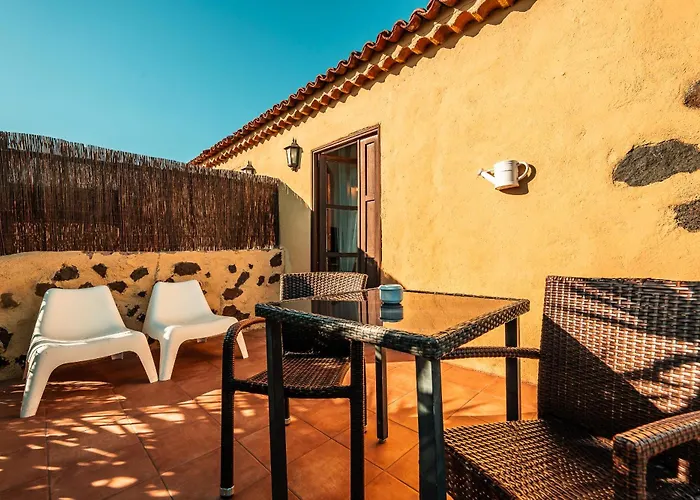 Rural La Correa Del Almendro & Bubble Experience - Adults Only * أرونا