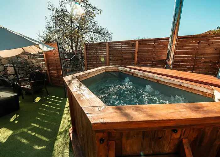 Rural La Correa Del Almendro & Bubble Experience - Adults Only