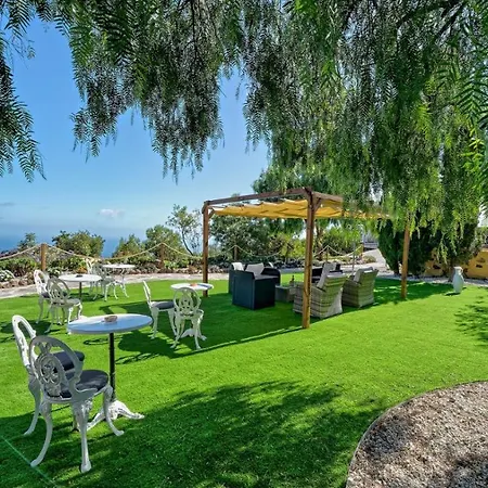 Rural La Correa Del Almendro & Bubble Experience - Adults Only Kır Evi