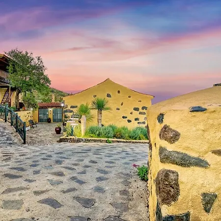 Rural La Correa Del Almendro & Bubble Experience - Adults Only Kır Evi *