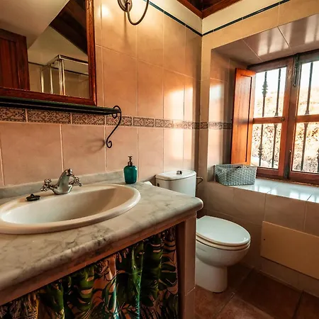 Rural La Correa Del Almendro & Bubble Experience - Adults Only Kır Evi