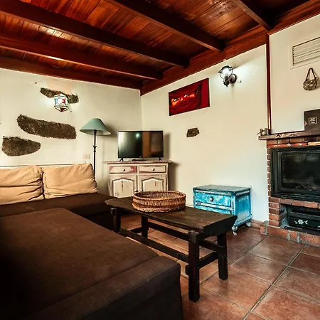 منزل ريفي Rural La Correa Del Almendro & Bubble Experience - Adults Only