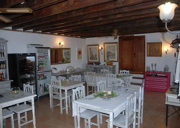 Rural La Correa Del Almendro & Bubble Experience - Adults Only בית כפרי *