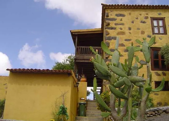 Rural La Correa Del Almendro