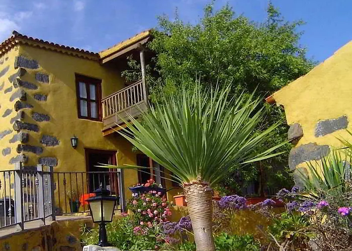 Rural La Correa Del Almendro & Bubble Experience - Adults Only בית כפרי